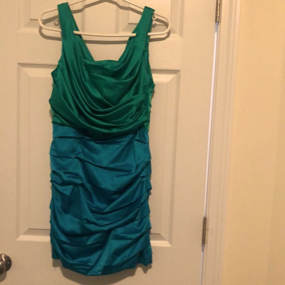 Express color block ruched dress